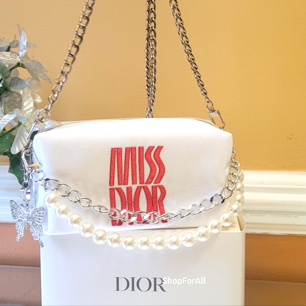 Host pick 🔥 🔥Dior 🔥🔥 - Picture 1 of 13